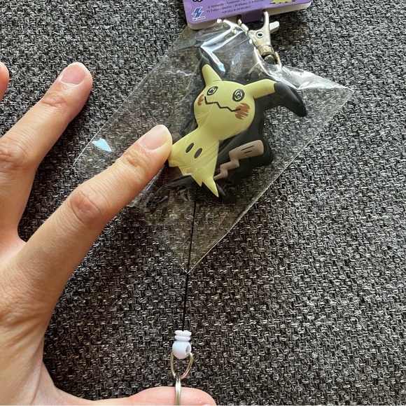 BNWT Japan Pokemon Center Rubber Reel Keyholder Mimikyu - Picture 8 of 8